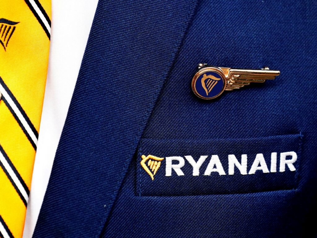 ryanair canaries