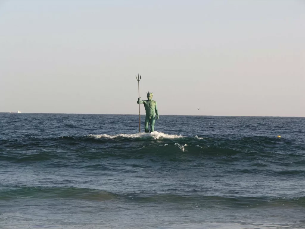 statue poseidon canaries