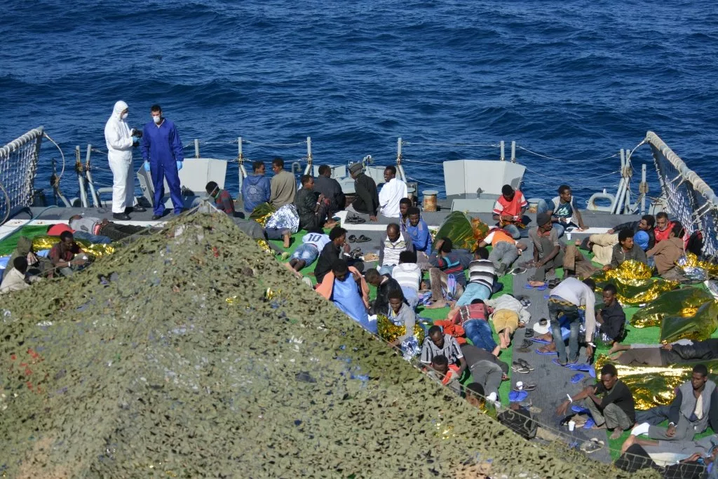 migrants canaries